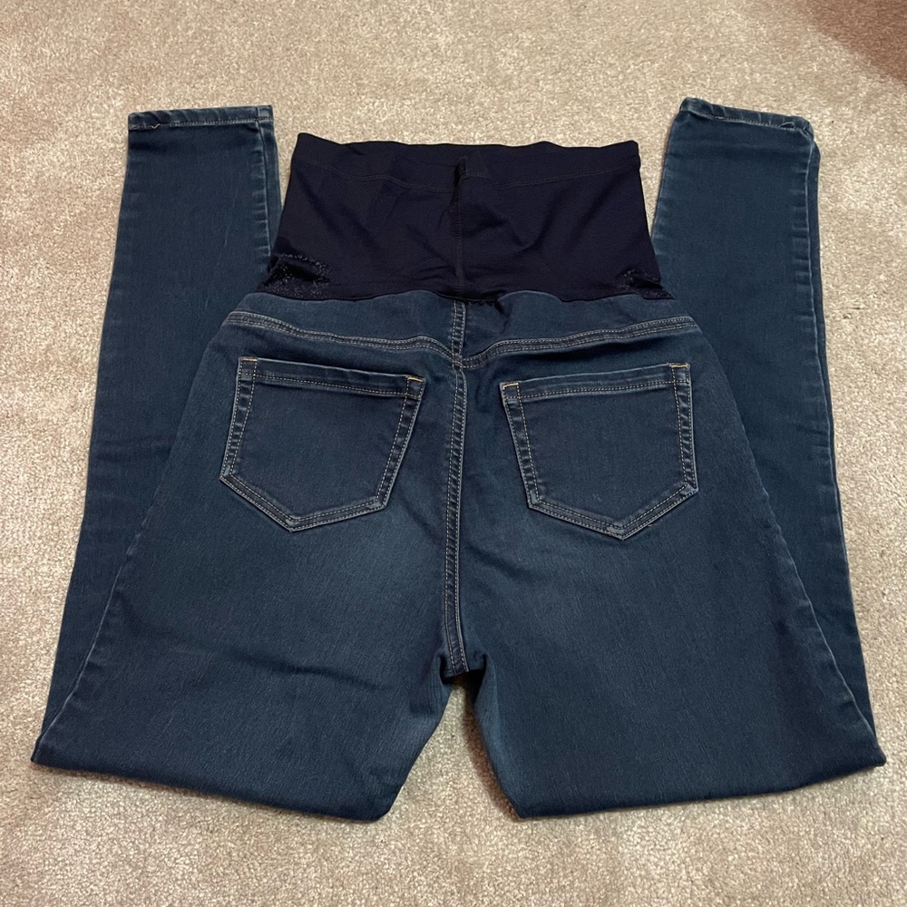 Liz Lange maternity jeans - Picture 3 of 3